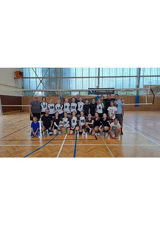 foto k akci: Mistrovský turnaj ve volejbale U18