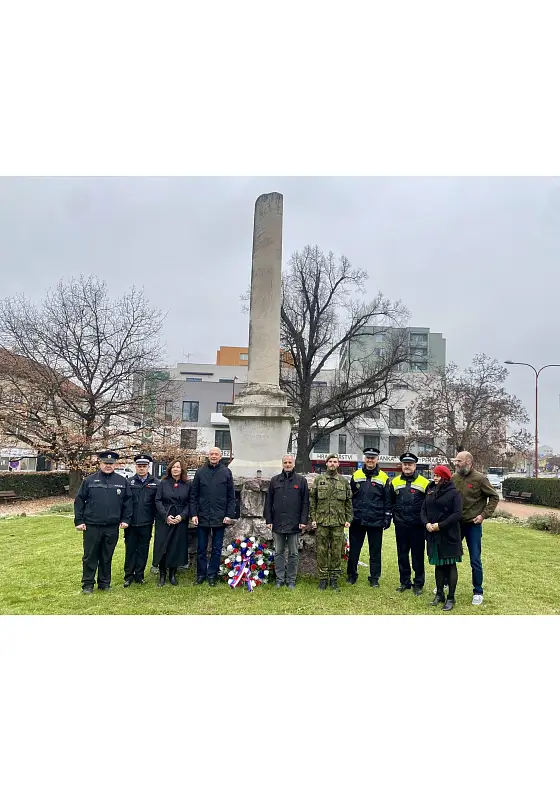 foto k akci: Pietní akt při příležitosti Dne válečných veteránů